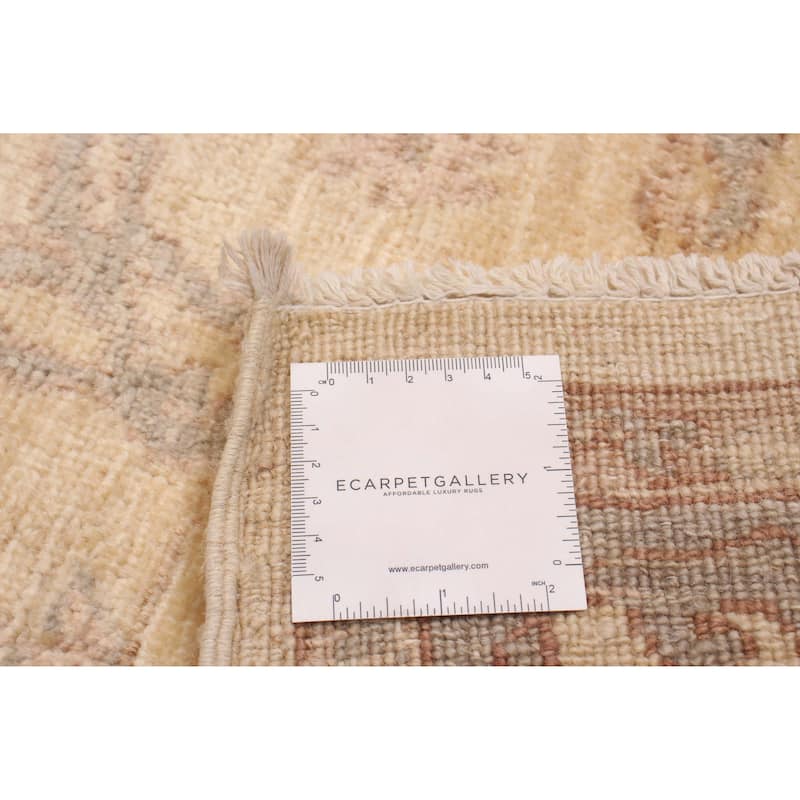 ECARPETGALLERY Hand-knotted Peshawar Oushak Ivory Wool Rug - 5'3 x 8'2