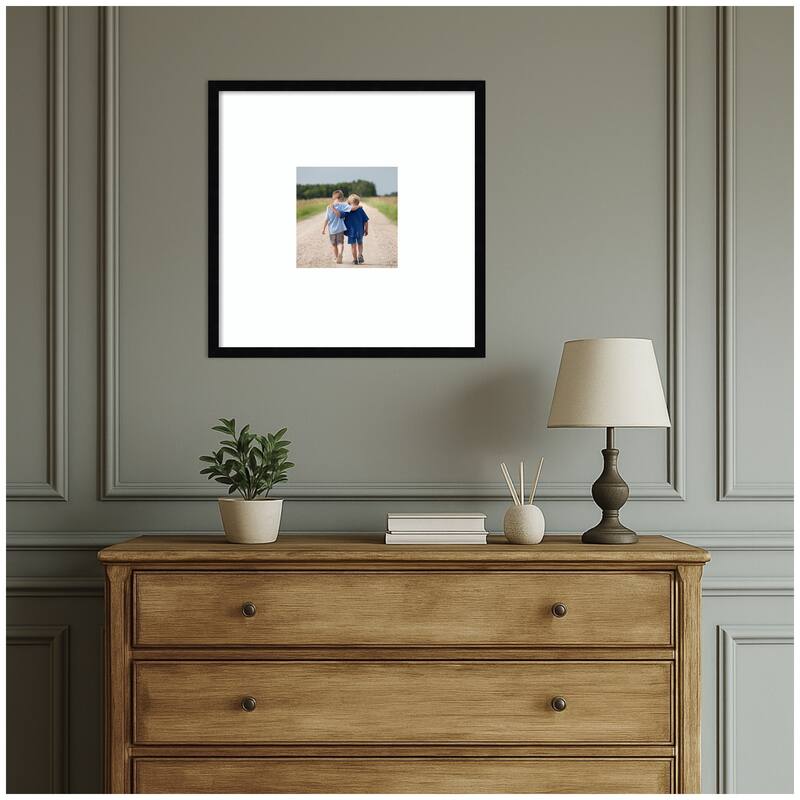 Kate and Laurel Svelte Noir Black Photo Frame