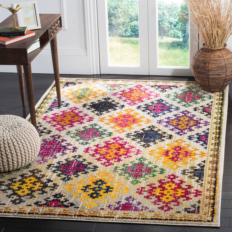 SAFAVIEH Monaco Joanne Distressed Boho Rug - 5'1" x 7'7" - Ivory/Multi
