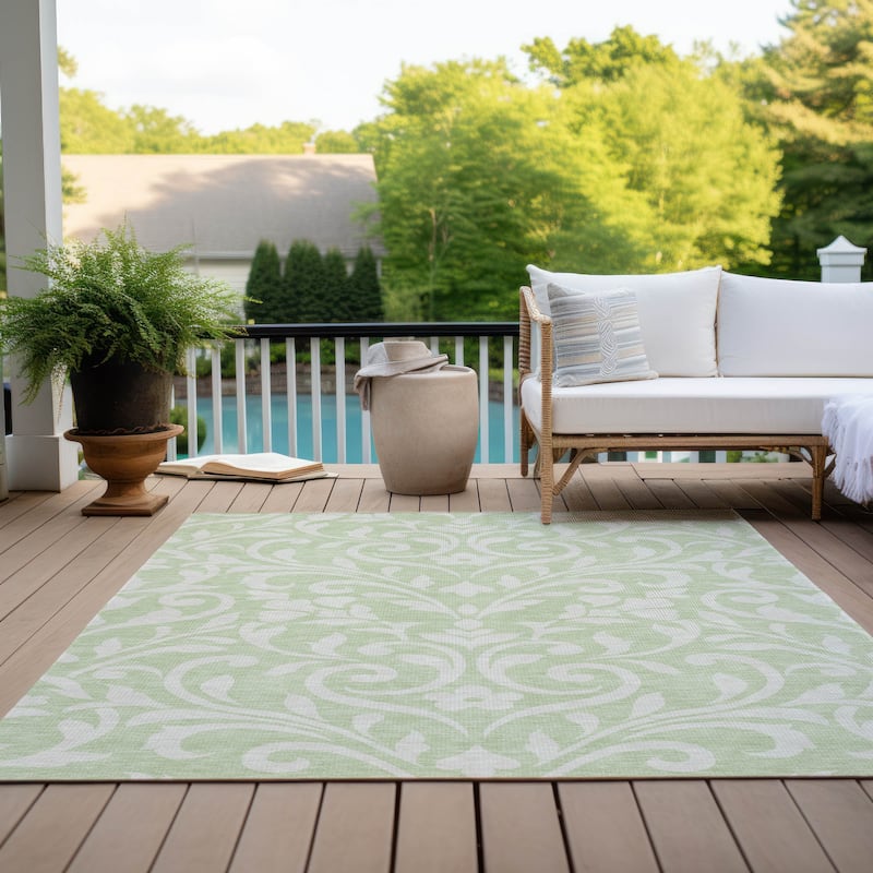 Machine Washable Indoor/ Outdoor Chantille Traditional Rug