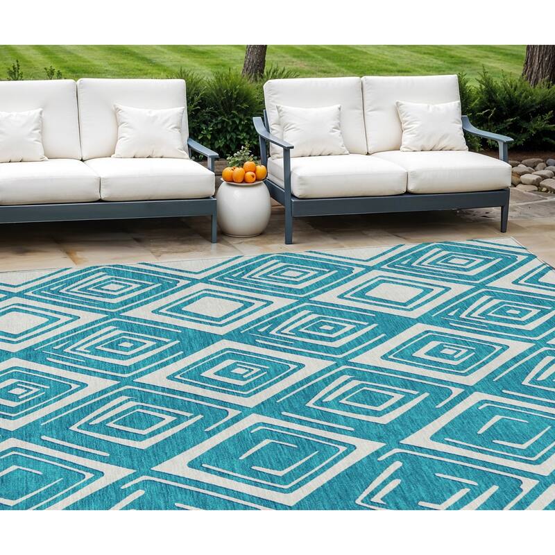 HomeRoots Geometric Transitional Rectangle Outdoor Rug - 10' X 14'