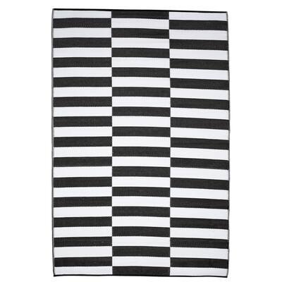 6' x 9' Indoor Outdoor Black White Block Reversible Plastic Rug - Big