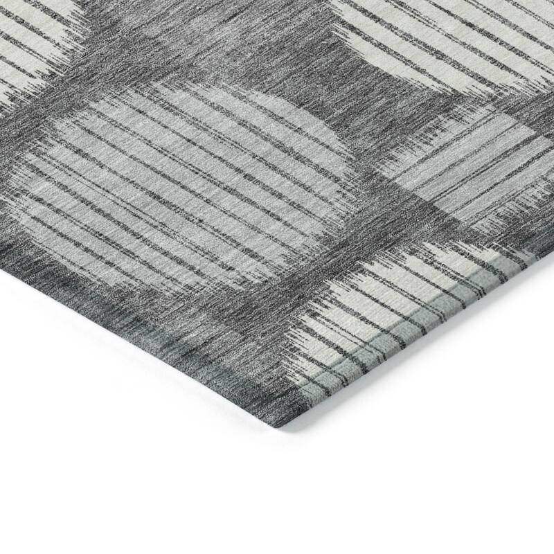 HomeRoots Geometric Transitional Rectangle Outdoor Rug
