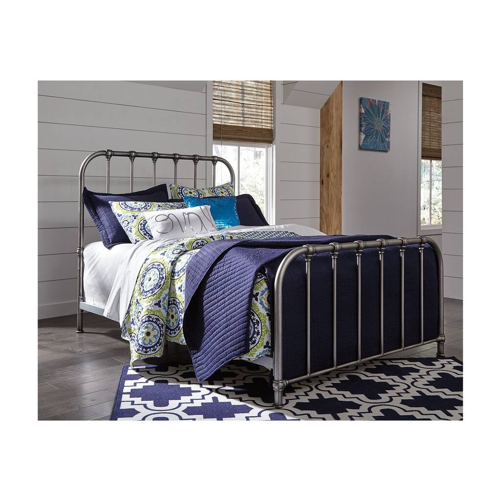 Nashburg Queen Metal Bed - Overstock - 26426667