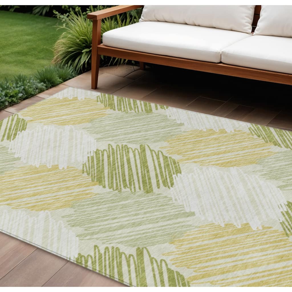 HomeRoots Geometric Transitional Rectangle Outdoor Rug
