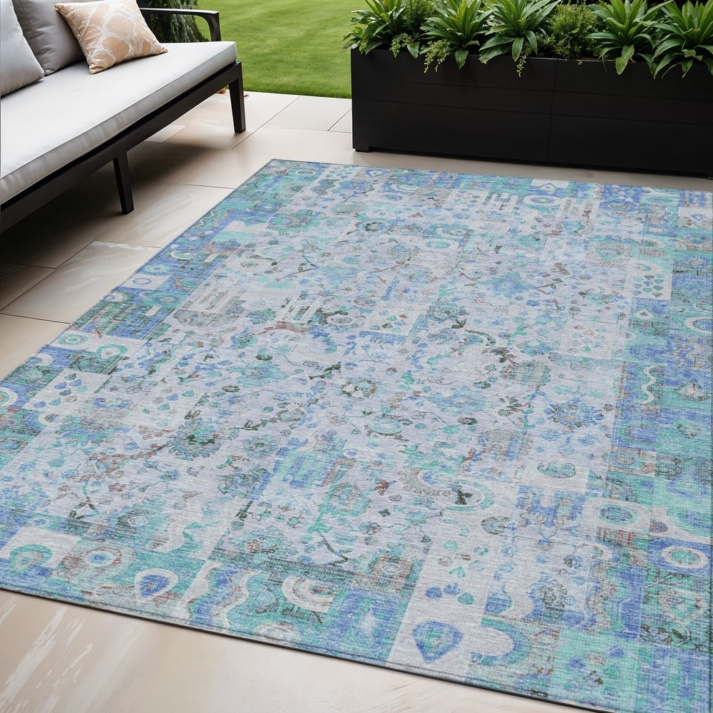 HomeRoots Patchwork Traditional Rectangle Outdoor Rug