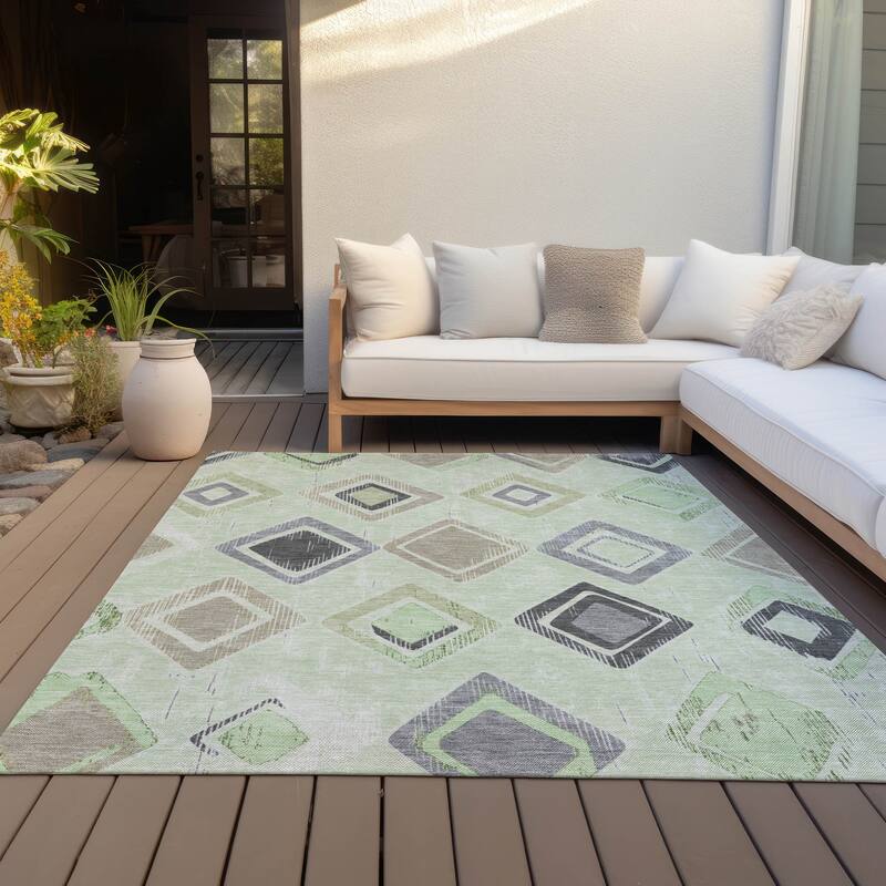 Machine Washable Indoor/Outdoor Diamond Contemporary Chantille Rug - Aloe - 9' x 12'