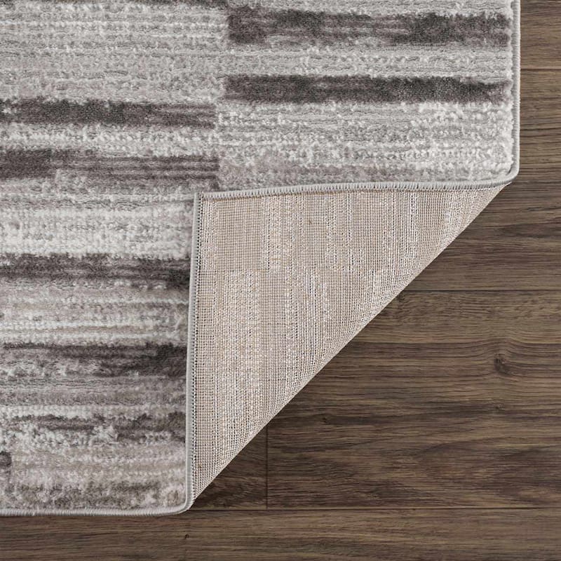 Hauteloom Arissa Living Room, Bedroom Area Rug - Gray - 5'3" x 7'