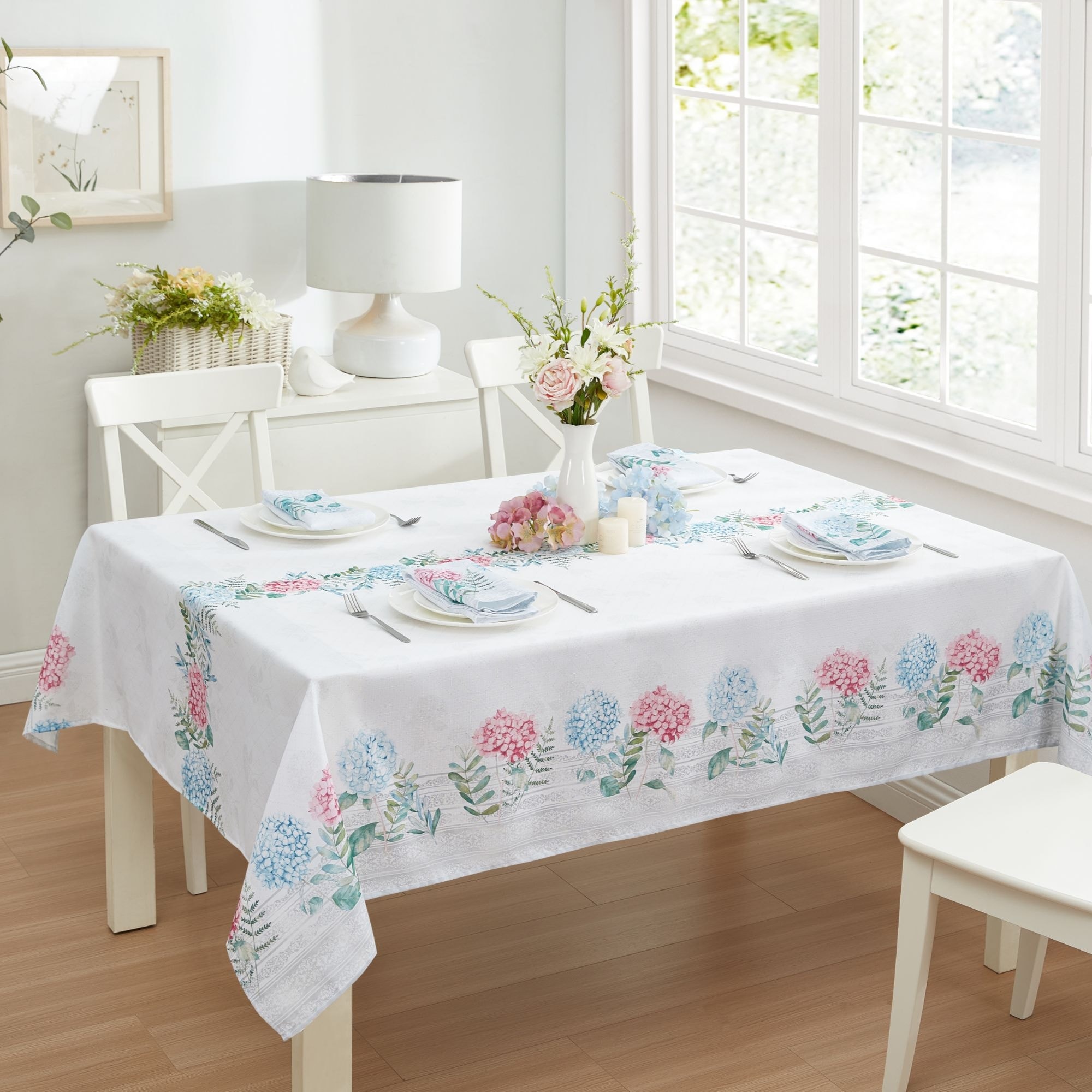 Hydrangea Sketch Double Border Tablecloth