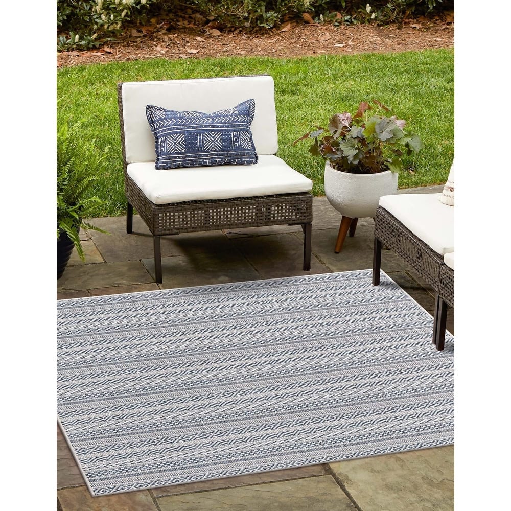 Outdoor Laaset Collection Area Rug