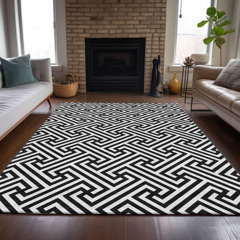 Machine Washable Indoor/ Outdoor Chantille Modern Geo Rug