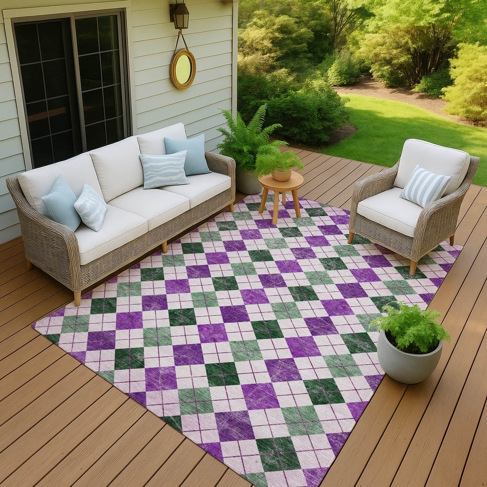 Machine Washable Indoor/ Outdoor Modern Argyle Chantille Rug