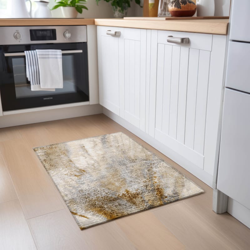 Machine Washable Indoor/ Outdoor Abstract Watercolor Chantille Rug - Brown - 1'8" x 2'6"