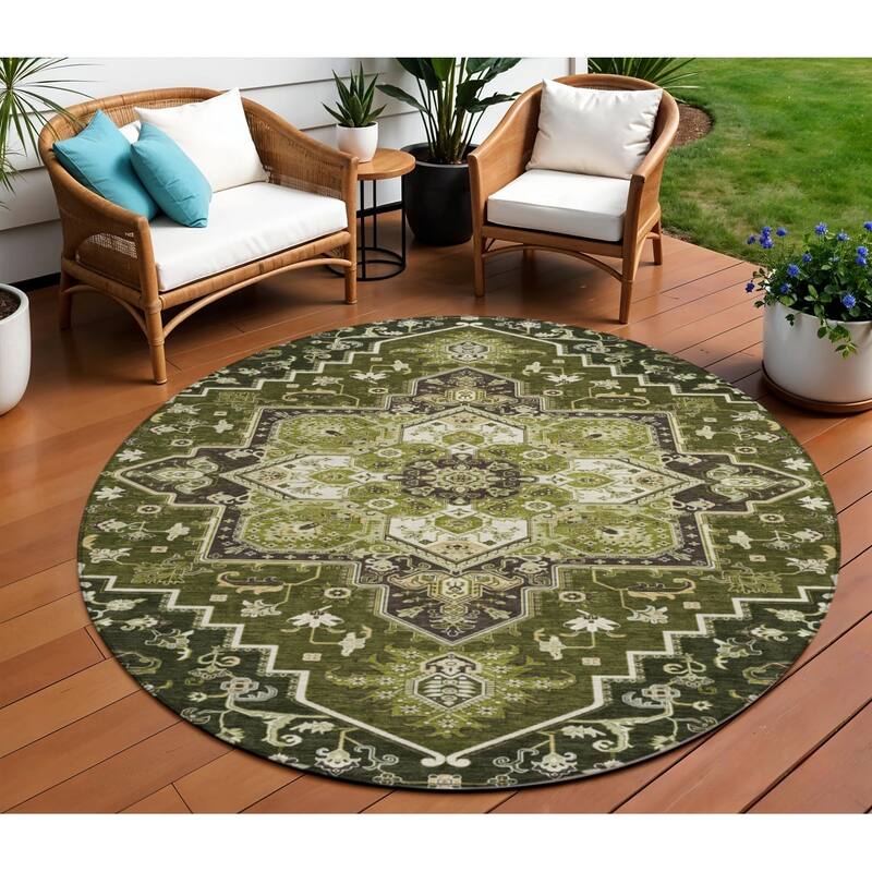 HomeRoots Oriental Traditional Rectangle Outdoor Rug - 8' Round