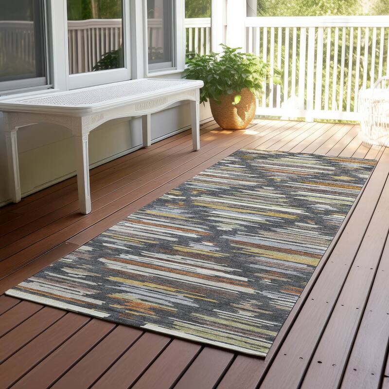 Machine Washable Indoor/ Outdoor Modern Trellis Chantille Rug - Charcoal - 2'3" x 7'6"