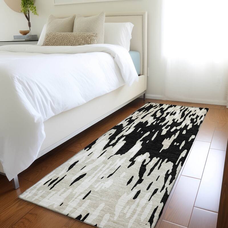 Premium Washable Super Soft Abstract Modern Mayfield Rug - Black - 2'3" x 7'6"