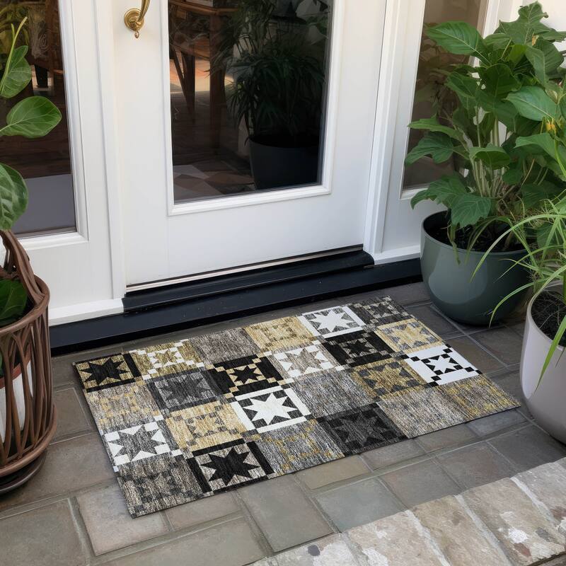 Machine Washable Indoor/ Outdoor Modern Newton Chantille Rug - Black - 1'8" x 2'6"