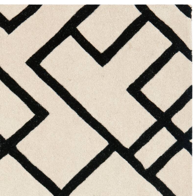 SAFAVIEH Handmade Soho Gulsevim Deco N.Z. Wool Rug