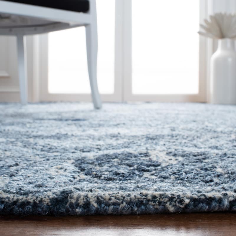 SAFAVIEH Handmade Marquee Genta Modern Medallion Wool Rug