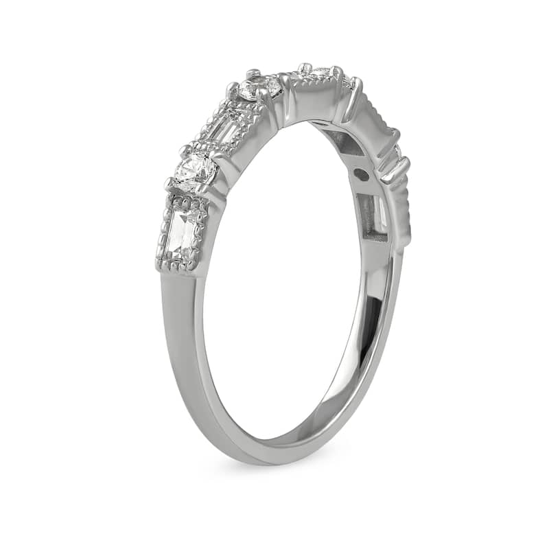 1/2ct TDW Vintage Inspired Diamond Wedding Band in 14k Gold for Women