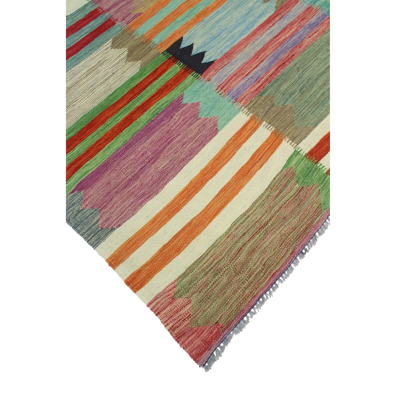 Modern Flatweave Aldrin Ivory/Green Rug - 5'7" x 8'2"