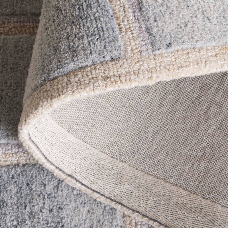 SAFAVIEH Handmade Renewal Sevara Rug