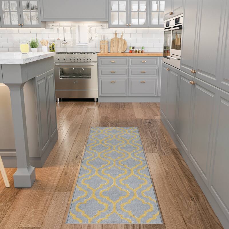 Wyman Farmhouse Geometric Indoor Area Rug
