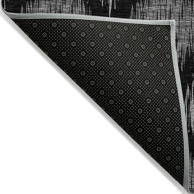 Machine Washable Indoor/ Outdoor Chantille Contemporary Geo Rug