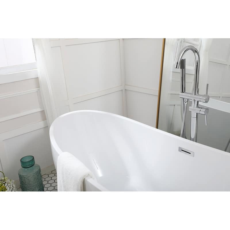 Irsa Soaking bathtub in glossy white