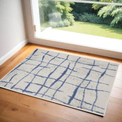 Power Loomed Distressed Geometric Abstract Modern Stain Resistant Area Rug - 60' X '36' X '0.39