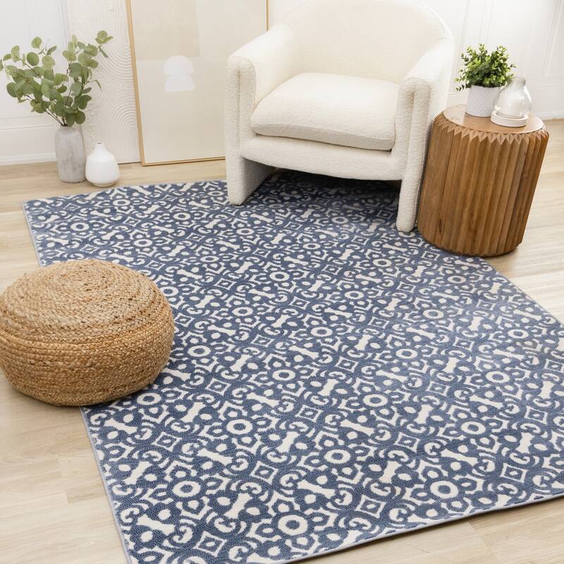 Blue Cream Traditional Indoor Area Rug - 5'3" X 7'7"