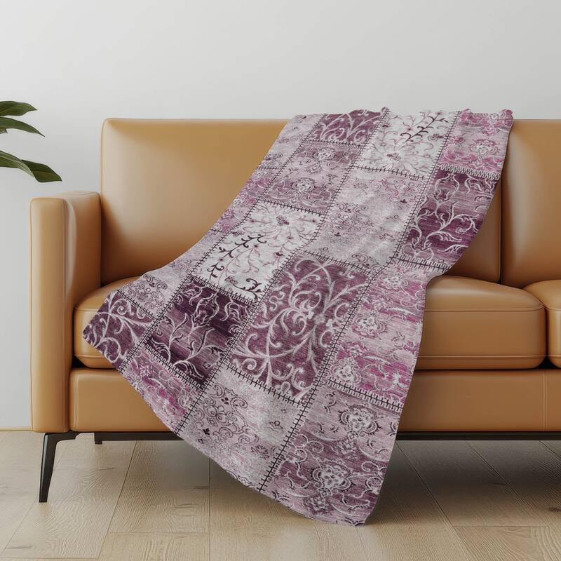 Premium Machine Washable Traditional Patchwork Sherpa Throw Blanket