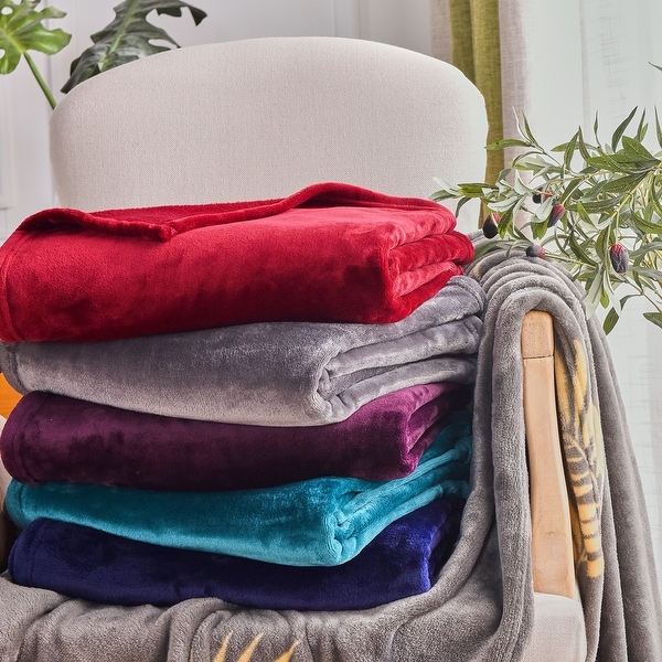 Soft plush throw 2025 blanket