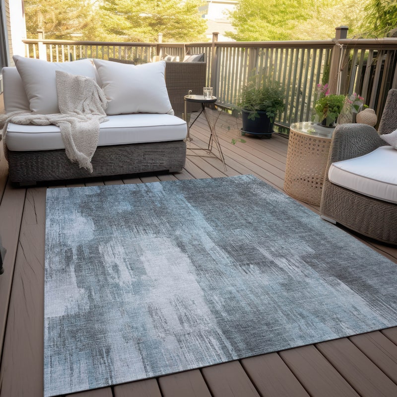 Machine Washable Indoor/ Outdoor Modern Ombre Chantille Rug