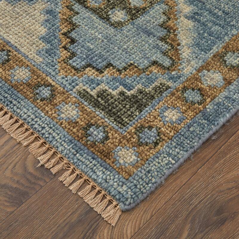 Grand Bazaar Foxboro Hand Knotted Medallion Traditional Area Rug