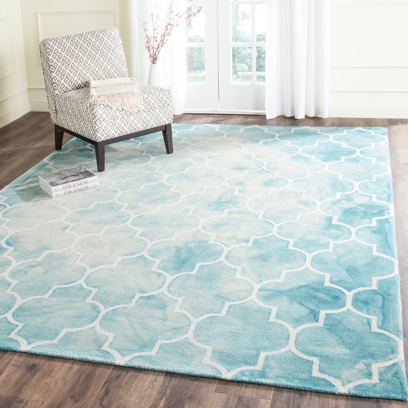 SAFAVIEH Dip Dye Anasthasie Hand-tufted Wool Geometric Area Rug - 8' x 10' - Turquoise/Ivory