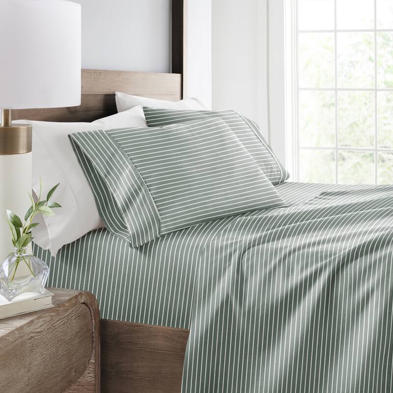 Soft Lines Patterned Ultra-Soft Bed Sheet Set