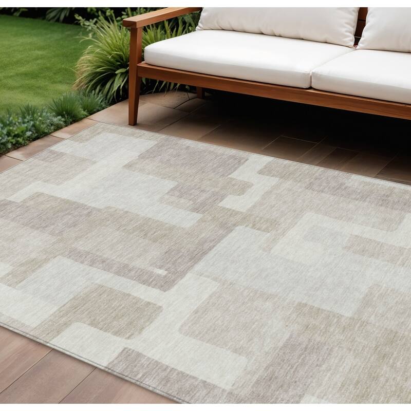 HomeRoots Abstract Transitional Rectangle Outdoor Rug - 9' X 12'