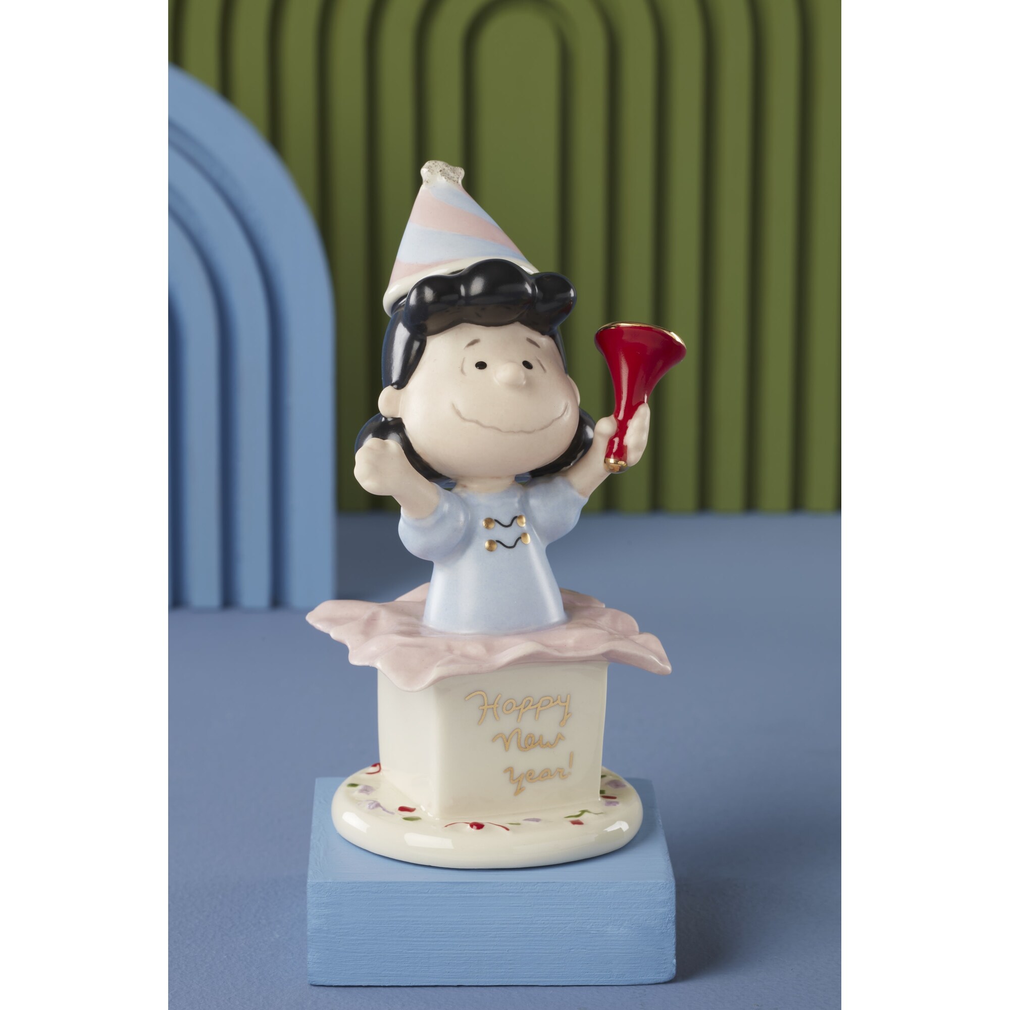 Lenox PEANUTS 5-piece Happy New Year 5-piece Figurine Set by Lenox