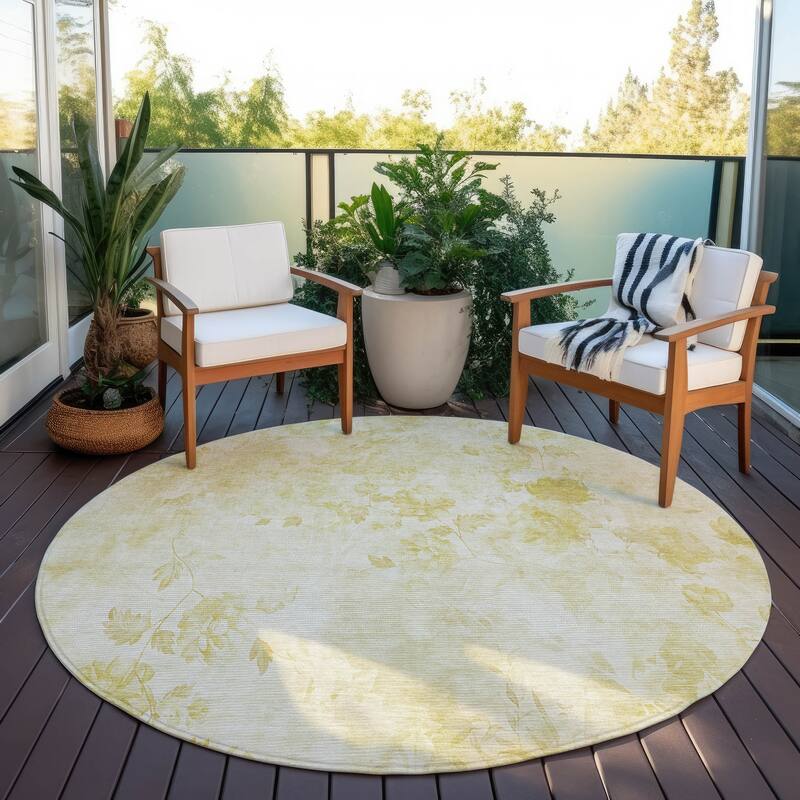 Machine Washable Indoor/ Outdoor Chantille Vanishing Floral Rug