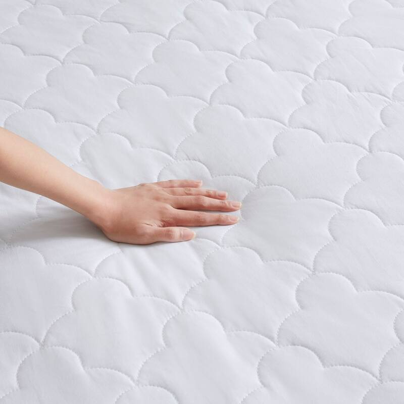 0.8" Cotton Percale Quilted Mattress Pad