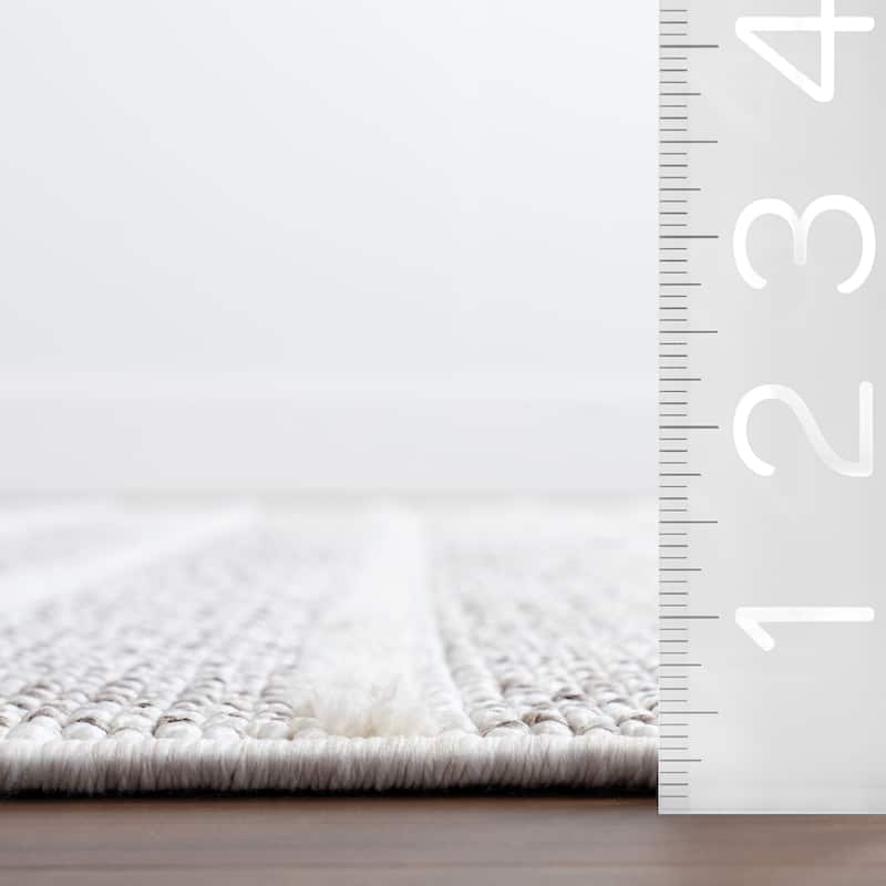 Nuloom Lucretia Striped Tassels Area Rug