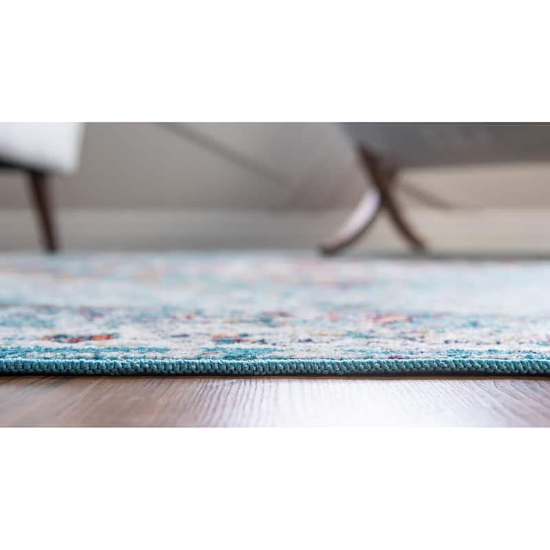 Traditional Kosmas Collection Area Rug