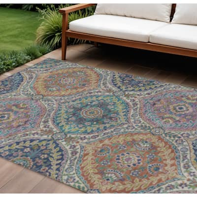 HomeRoots Floral Traditional Rectangle Outdoor Rug