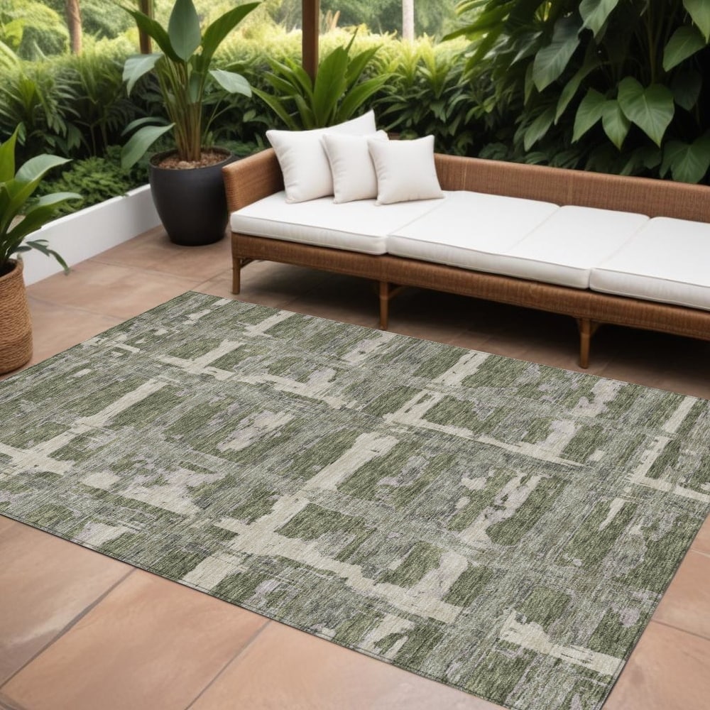 HomeRoots Striped Transitional Rectangle Outdoor Rug