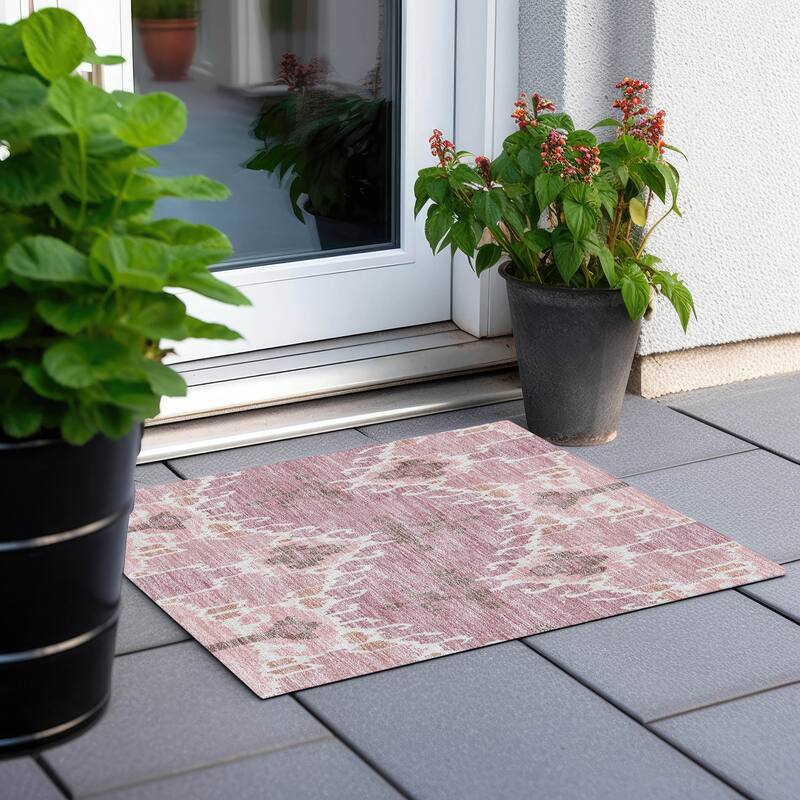 Machine Washable Indoor/ Outdoor Chantille Boho Global Rug - Blush - 1'8" x 2'6"