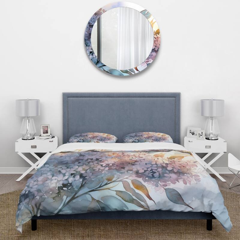 Designart "Purple Lilacs Aromatherapy" Purple Traditional - Bed Cover Set With Shams