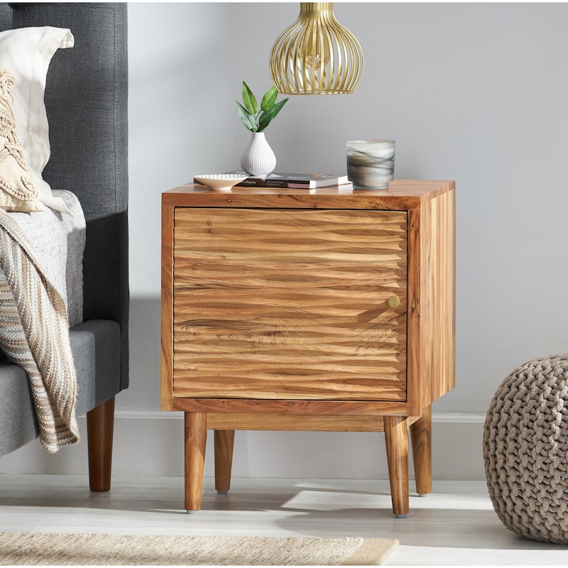 Roomfitters Mid Century Modern Bedside Table, Solid Wood Nightstand with Textured Door and Tapered Legs, Natural
