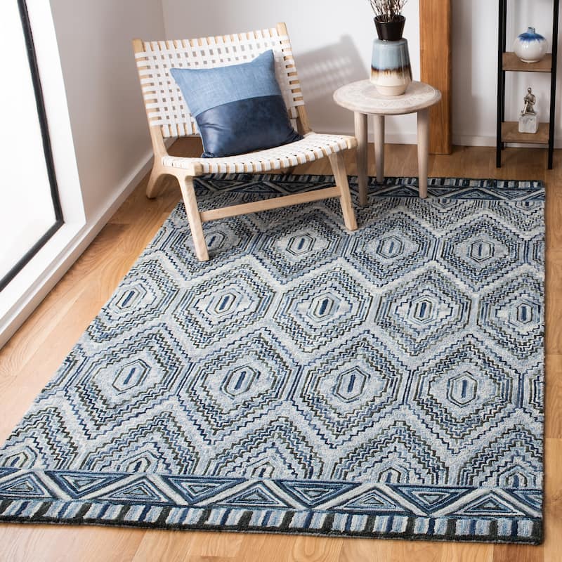 SAFAVIEH Handmade Aspen Andrea Boho Tribal Wool Rug - - 5' x 8' - Grey/Blue