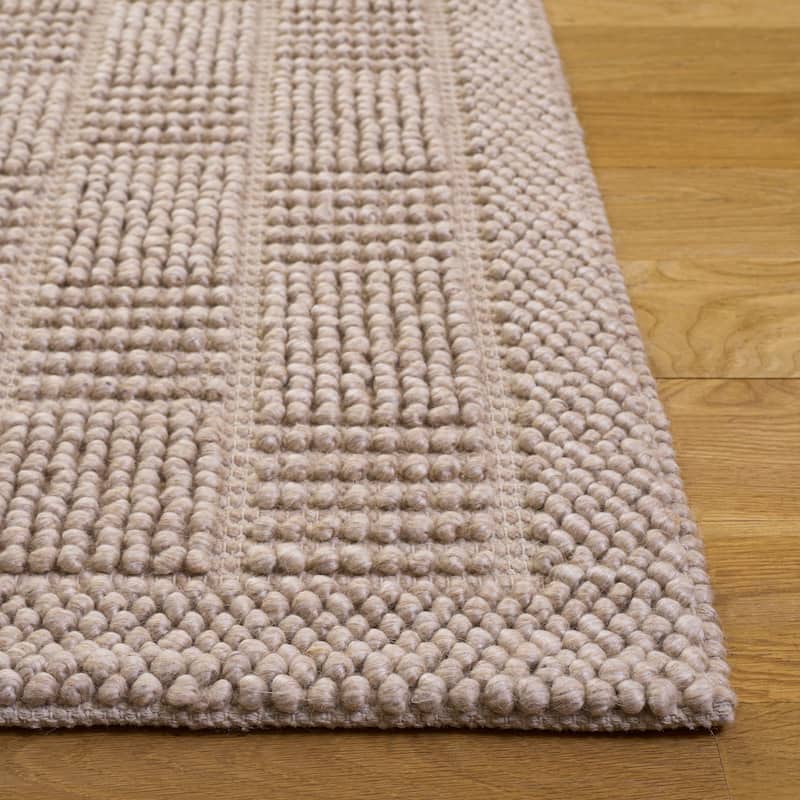 SAFAVIEH Handmade Natura Edmeia Raised Textured Wool Blend Rug